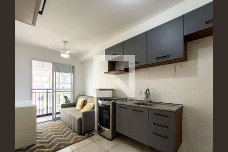 Sala e Cozinha de apartamento para alugar com 1 quarto, 29m² em Vila Romana, São Paulo