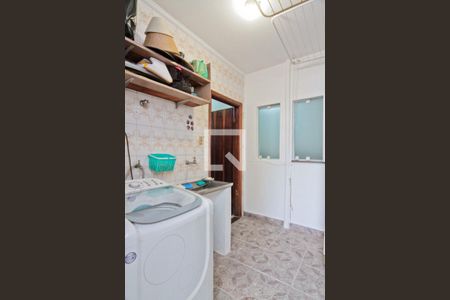 Casa à venda com 211m², 4 quartos e 2 vagasÁrea de Serviço