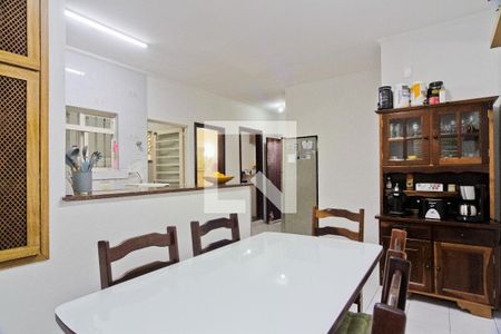 Casa à venda com 211m², 4 quartos e 2 vagasCozinha