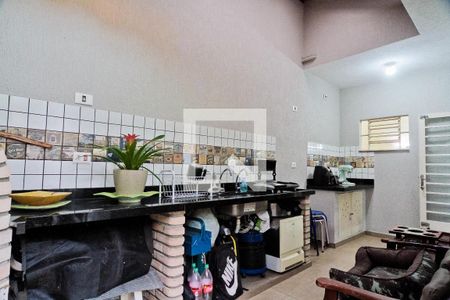 Casa à venda com 211m², 4 quartos e 2 vagasÁrea externa