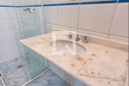 Banheiro Social de casa à venda com 5 quartos, 200m² em Jardim das Maravilhas, Santo André