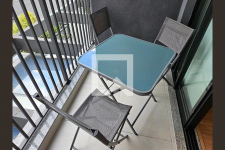 Studio para alugar com 28m², 1 quarto e sem vaga Studio para alugar com 28m², 1 quarto e sem vagaVaranda