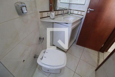 Casa para alugar com 402m², 3 quartos e 4 vagasBanheiro da Suíte 2