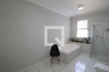 Casa para alugar com 402m², 3 quartos e 4 vagasBanheiro da Suíte 3