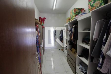Casa para alugar com 402m², 3 quartos e 4 vagasCloset da suíte 3