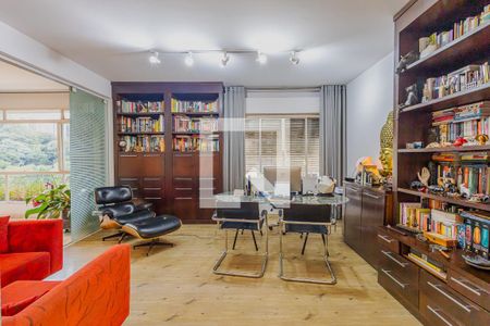 Apartamento à venda com 246m², 2 quartos e 2 vagasEscritório