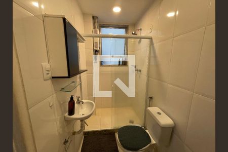 Banheiro de apartamento à venda com 1 quarto, 25m² em Flamengo, Rio de Janeiro