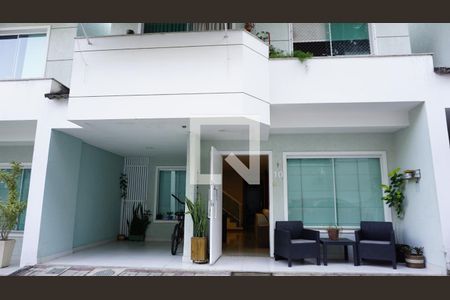 Fachada da Casa de casa de condomínio à venda com 4 quartos, 177m² em Anil, Rio de Janeiro