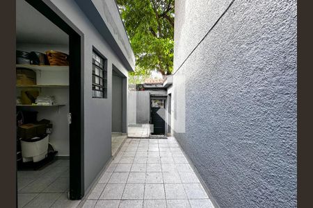Casa à venda com 230m², 2 quartos e 1 vagaÁrea de Serviço