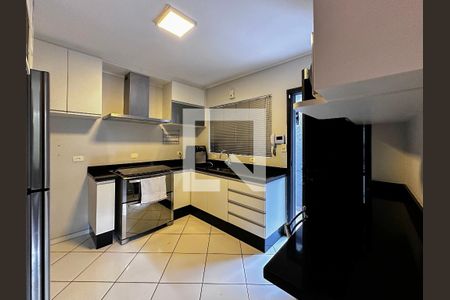 Casa à venda com 230m², 2 quartos e 1 vagaCozinha