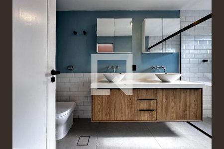 Casa à venda com 230m², 2 quartos e 1 vagaBanheiro Suíte 1