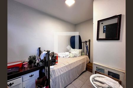 Casa à venda com 230m², 2 quartos e 1 vagaQuarto de Serviço