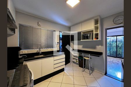 Casa à venda com 230m², 2 quartos e 1 vagaCozinha