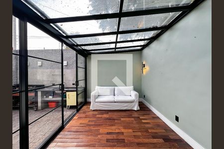 Casa à venda com 230m², 2 quartos e 1 vagaSala/Terraço