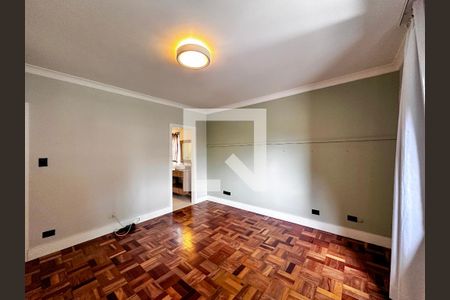Casa à venda com 230m², 2 quartos e 1 vagaSuíte 2