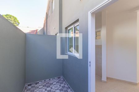 Casa de condomínio para alugar com 45m², 2 quartos e 1 vagaQuintal