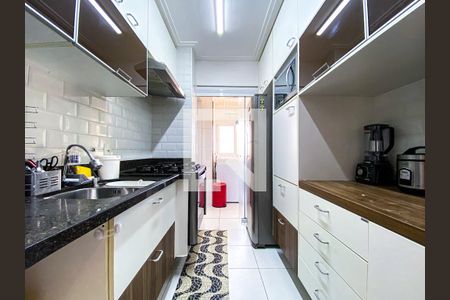 Apartamento à venda com 96m², 3 quartos e 2 vagasCozinha 