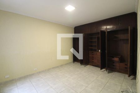 Casa para alugar com 300m², 2 quartos e 2 vagasQuarto 2