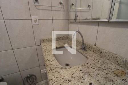 Casa para alugar com 300m², 2 quartos e 2 vagasBanheiro 1