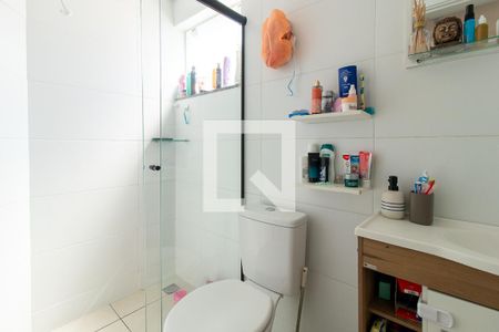 Banheiro de apartamento para alugar com 2 quartos, 68m² em Parque da Fonte, São José dos Pinhais