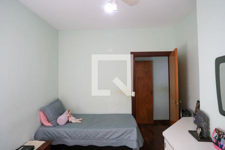Apartamento à venda com 198m², 4 quartos e 3 vagas Apartamento à venda com 198m², 4 quartos e 3 vagasQuarto 2