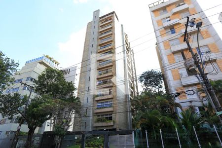 Apartamento à venda com 198m², 4 quartos e 3 vagas Apartamento à venda com 198m², 4 quartos e 3 vagasFachada