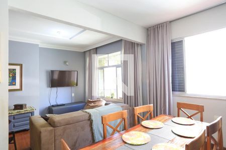 Apartamento à venda com 198m², 4 quartos e 3 vagas Apartamento à venda com 198m², 4 quartos e 3 vagasSala de Jantar