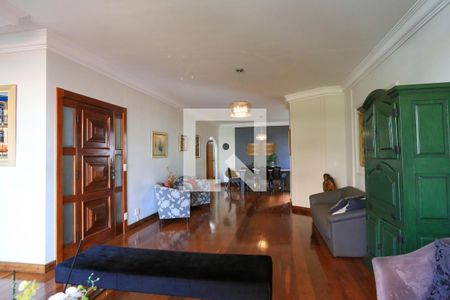 Sala de apartamento à venda com 4 quartos, 230m² em Serra, Belo Horizonte