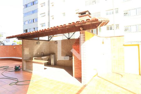 Apartamento à venda com 198m², 4 quartos e 3 vagas Apartamento à venda com 198m², 4 quartos e 3 vagasÁrea comum - Churrasqueira