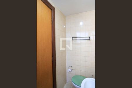 Apartamento à venda com 198m², 4 quartos e 3 vagas Apartamento à venda com 198m², 4 quartos e 3 vagasBanheiro de serviço