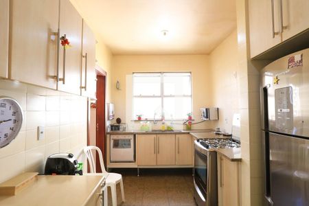 Apartamento à venda com 198m², 4 quartos e 3 vagas Apartamento à venda com 198m², 4 quartos e 3 vagasCozinha