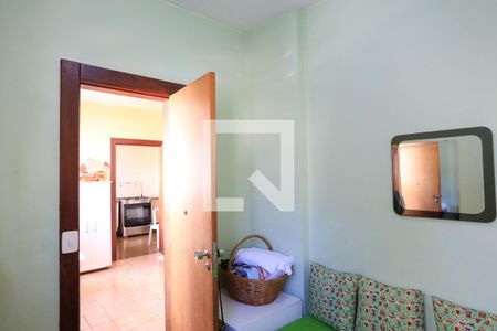 Apartamento à venda com 198m², 4 quartos e 3 vagas Apartamento à venda com 198m², 4 quartos e 3 vagasQuarto de Serviço