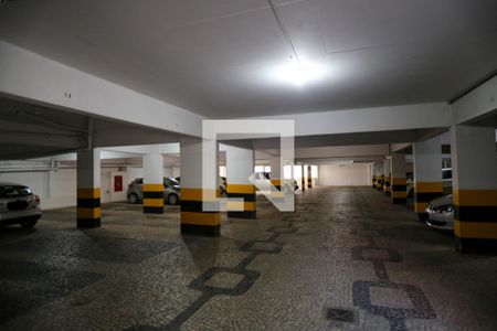 Apartamento à venda com 198m², 4 quartos e 3 vagas Apartamento à venda com 198m², 4 quartos e 3 vagasGaragem
