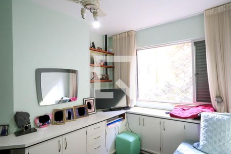 Apartamento à venda com 198m², 4 quartos e 3 vagas Apartamento à venda com 198m², 4 quartos e 3 vagasQuarto 2