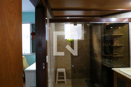 Apartamento à venda com 198m², 4 quartos e 3 vagas Apartamento à venda com 198m², 4 quartos e 3 vagasBanheiro da Suíte