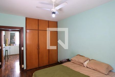 Apartamento à venda com 198m², 4 quartos e 3 vagas Apartamento à venda com 198m², 4 quartos e 3 vagasSuíte