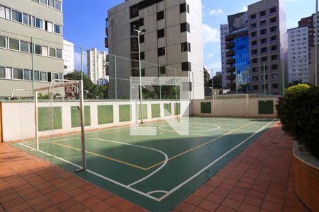 Apartamento à venda com 198m², 4 quartos e 3 vagas Apartamento à venda com 198m², 4 quartos e 3 vagasQuadra