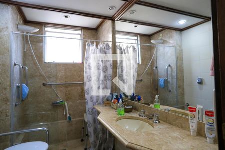 Apartamento à venda com 198m², 4 quartos e 3 vagas Apartamento à venda com 198m², 4 quartos e 3 vagasBanheiro