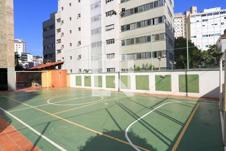 Apartamento à venda com 198m², 4 quartos e 3 vagas Apartamento à venda com 198m², 4 quartos e 3 vagasQuadra