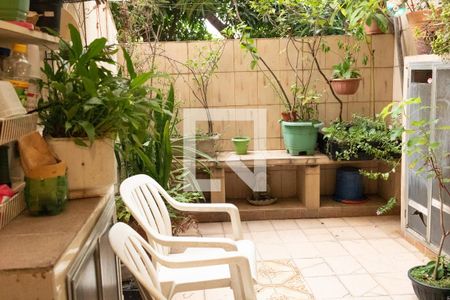 Apartamento à venda com 120m², 3 quartos e 1 vaga Apartamento à venda com 120m², 3 quartos e 1 vagaVaranda