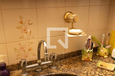 Apartamento à venda com 120m², 3 quartos e 1 vaga Apartamento à venda com 120m², 3 quartos e 1 vagaBanheiro da Suíte