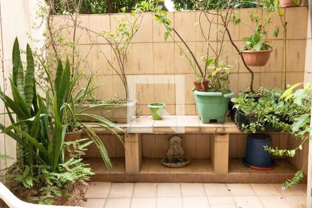 Apartamento à venda com 120m², 3 quartos e 1 vaga Apartamento à venda com 120m², 3 quartos e 1 vagaVaranda