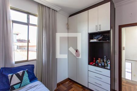 Casa à venda com 278m², 4 quartos e 6 vagasQuarto 1