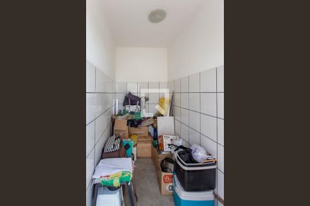 Casa à venda com 278m², 4 quartos e 6 vagasDespensa