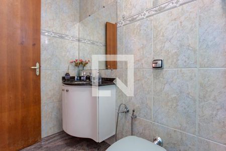 Casa à venda com 278m², 4 quartos e 6 vagasBanheiro Social