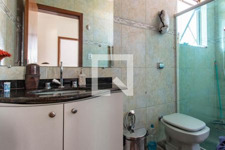 Casa à venda com 278m², 4 quartos e 6 vagasBanheiro Social 2