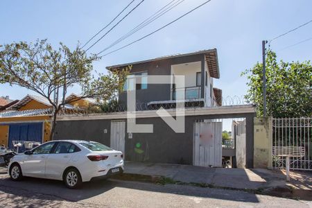 Casa à venda com 278m², 4 quartos e 6 vagasFachada