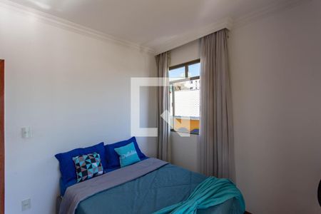 Casa à venda com 278m², 4 quartos e 6 vagasQuarto 2