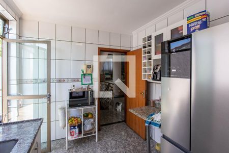 Casa à venda com 278m², 4 quartos e 6 vagasCozinha
