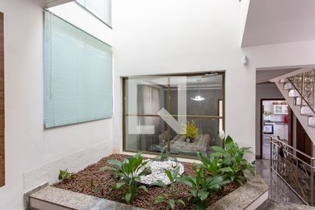 Sala de casa à venda com 4 quartos, 278m² em São João Batista, Belo Horizonte